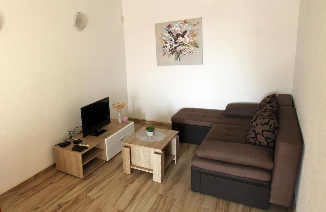 Apartmani Ljubo Primošten Eksteriør bilde