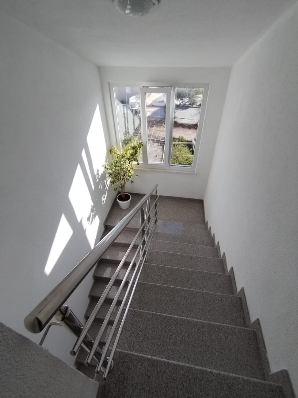 Apartmani Ljubo Primošten Eksteriør bilde
