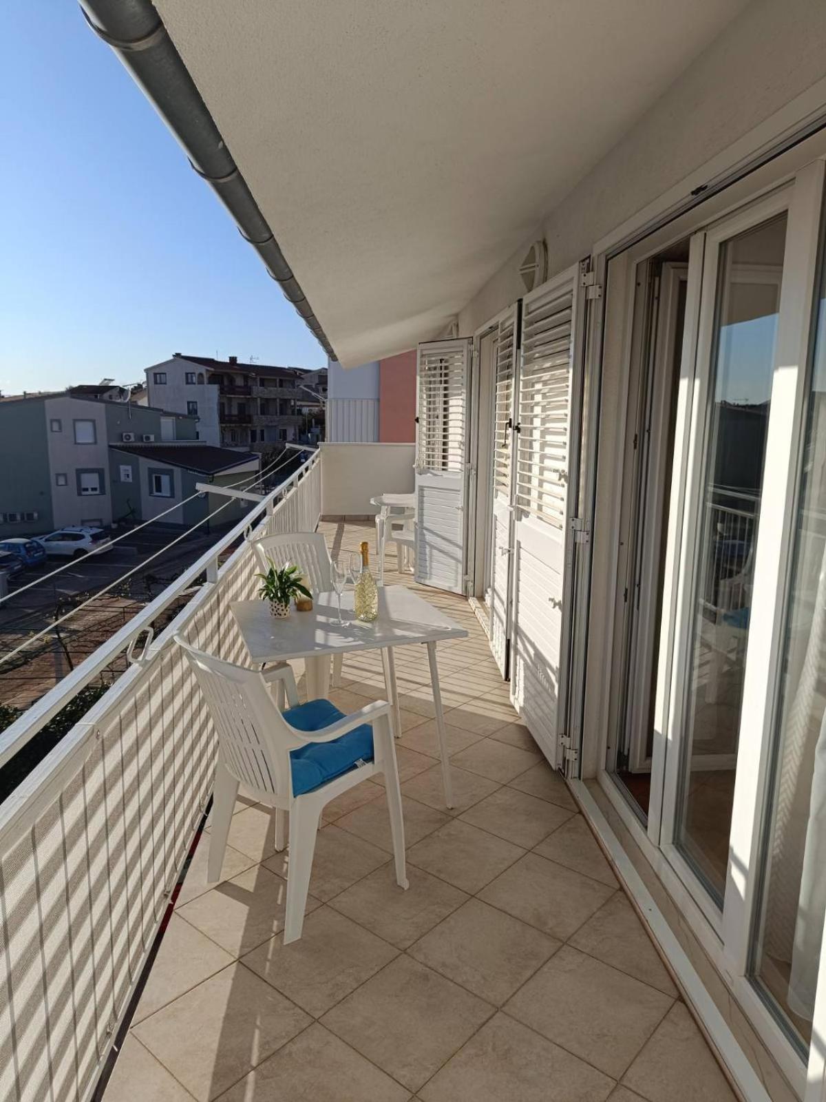 Apartmani Ljubo Primošten Eksteriør bilde